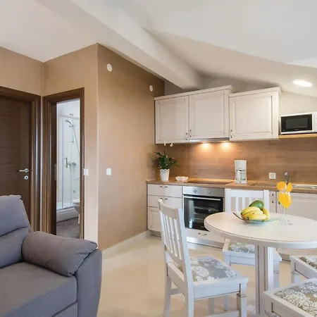 Beautiful In With Kitchen
